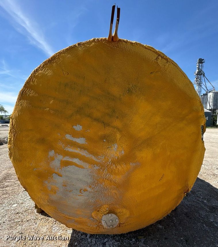 image for item EF1991 Insulated heated tank