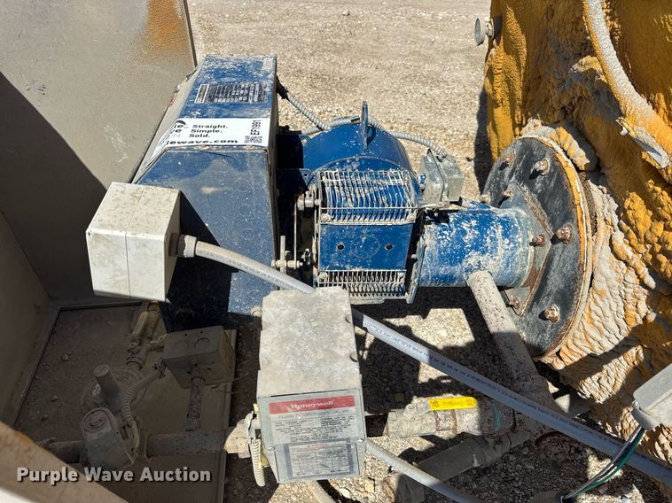 image for item EF1991 Insulated heated tank