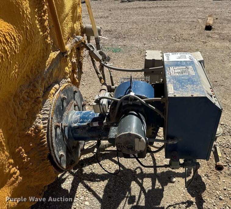 image for item EF1991 Insulated heated tank