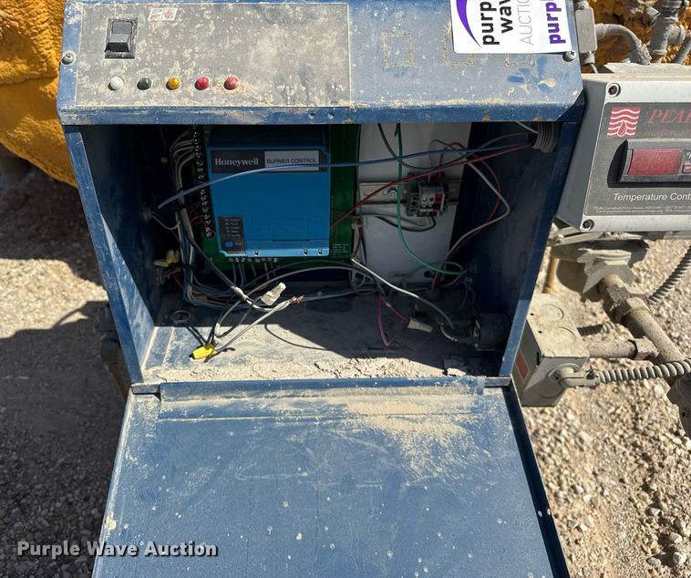 image for item EF1991 Insulated heated tank