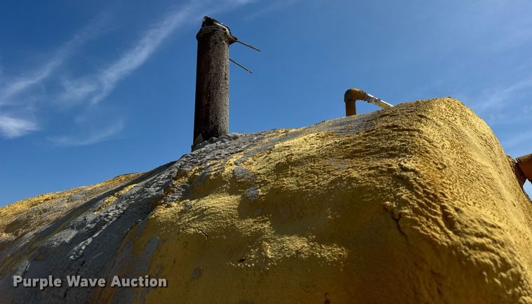 image for item EF1991 Insulated heated tank