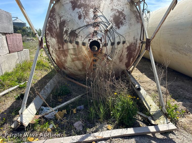 image for item EF1993 Concrete silo
