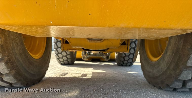 image for item EF1994 2023 John Deere 524P wheel loader