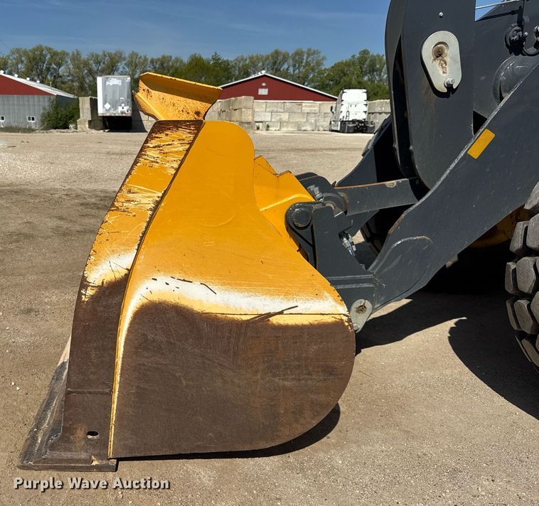 image for item EF1994 2023 John Deere 524P wheel loader