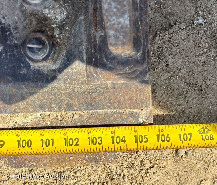 image for item EF1994 2023 John Deere 524P wheel loader