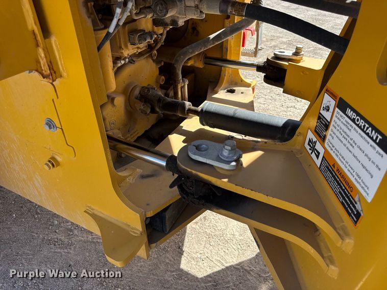 image for item EF1994 2023 John Deere 524P wheel loader