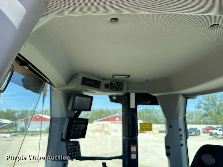 image for item EF1994 2023 John Deere 524P wheel loader