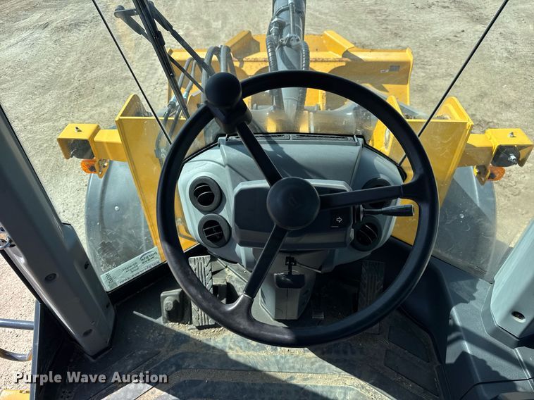 image for item EF1994 2023 John Deere 524P wheel loader