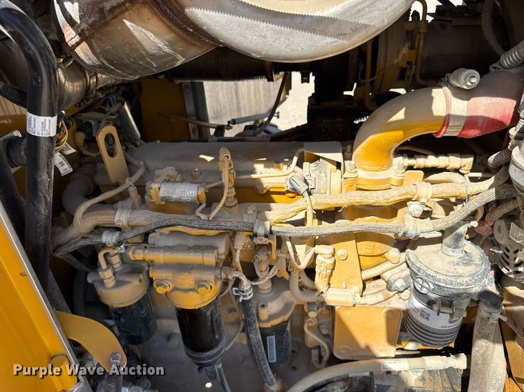 image for item EF1994 2023 John Deere 524P wheel loader