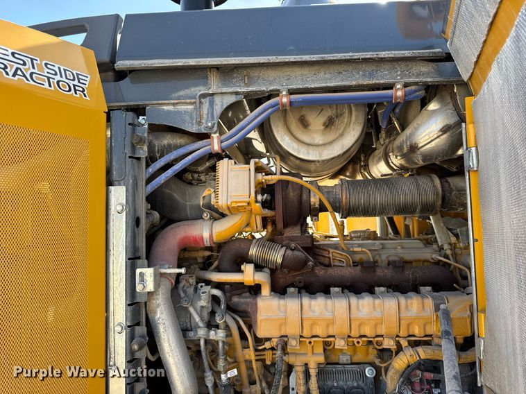 image for item EF1994 2023 John Deere 524P wheel loader