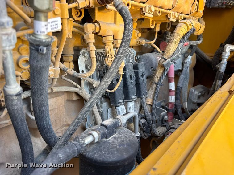 image for item EF1994 2023 John Deere 524P wheel loader