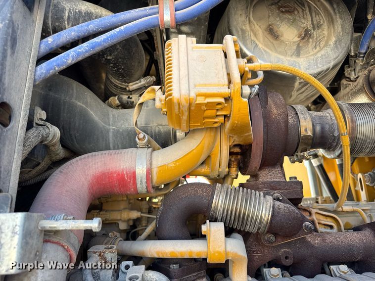 image for item EF1994 2023 John Deere 524P wheel loader