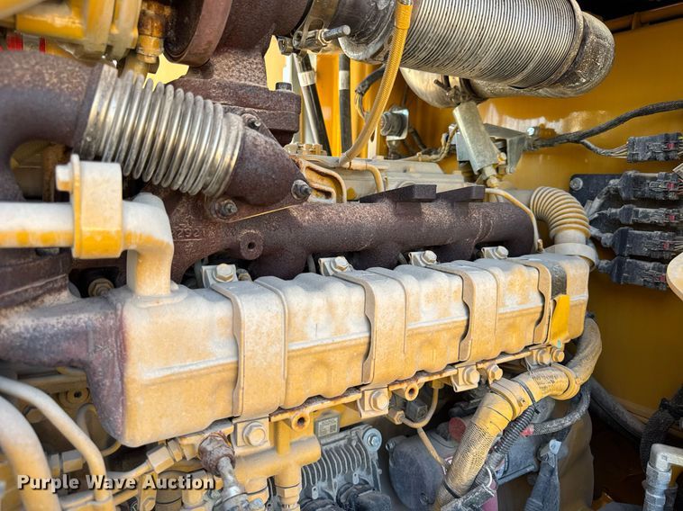 image for item EF1994 2023 John Deere 524P wheel loader