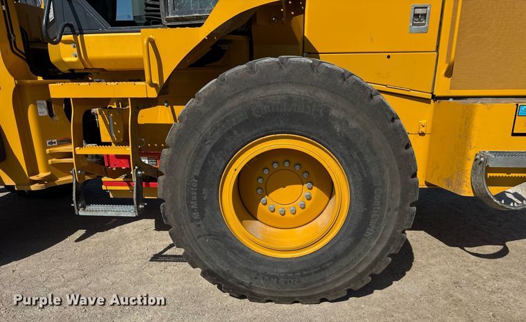 image for item EF1994 2023 John Deere 524P wheel loader