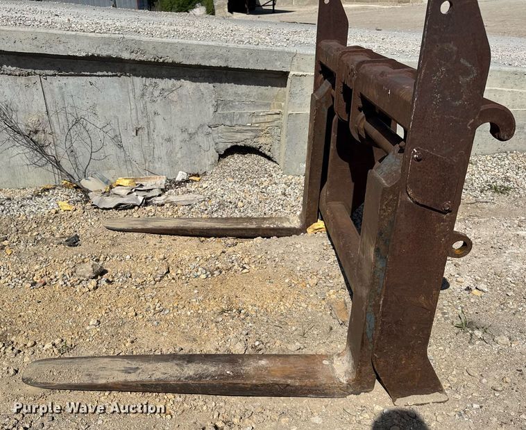 image for item EF1994 2023 John Deere 524P wheel loader