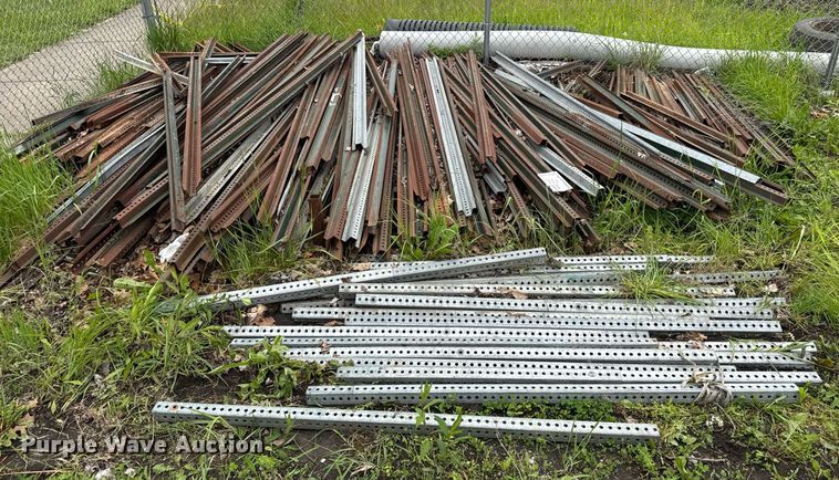 image for item EF2040 Approximately 100 sign posts