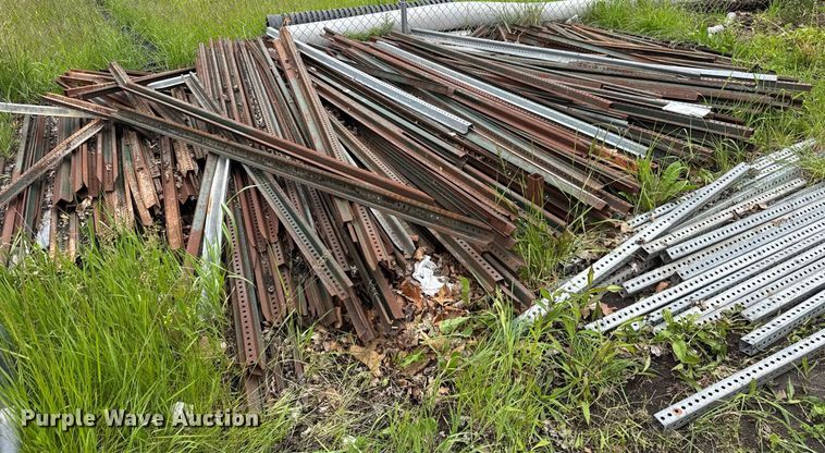 image for item EF2040 Approximately 100 sign posts