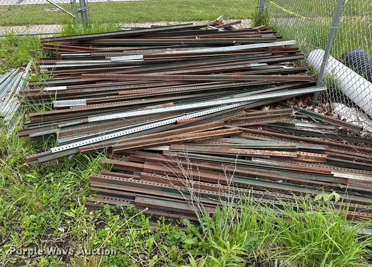 image for item EF2040 Approximately 100 sign posts