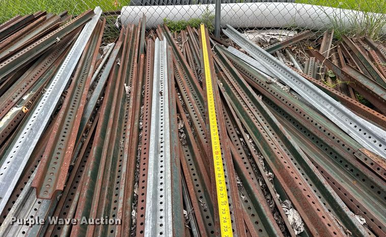 image for item EF2040 Approximately 100 sign posts