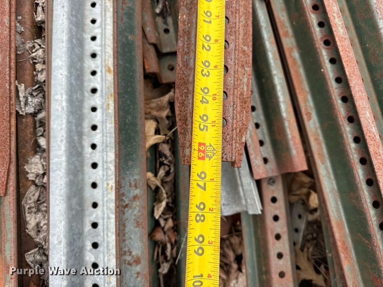 image for item EF2040 Approximately 100 sign posts