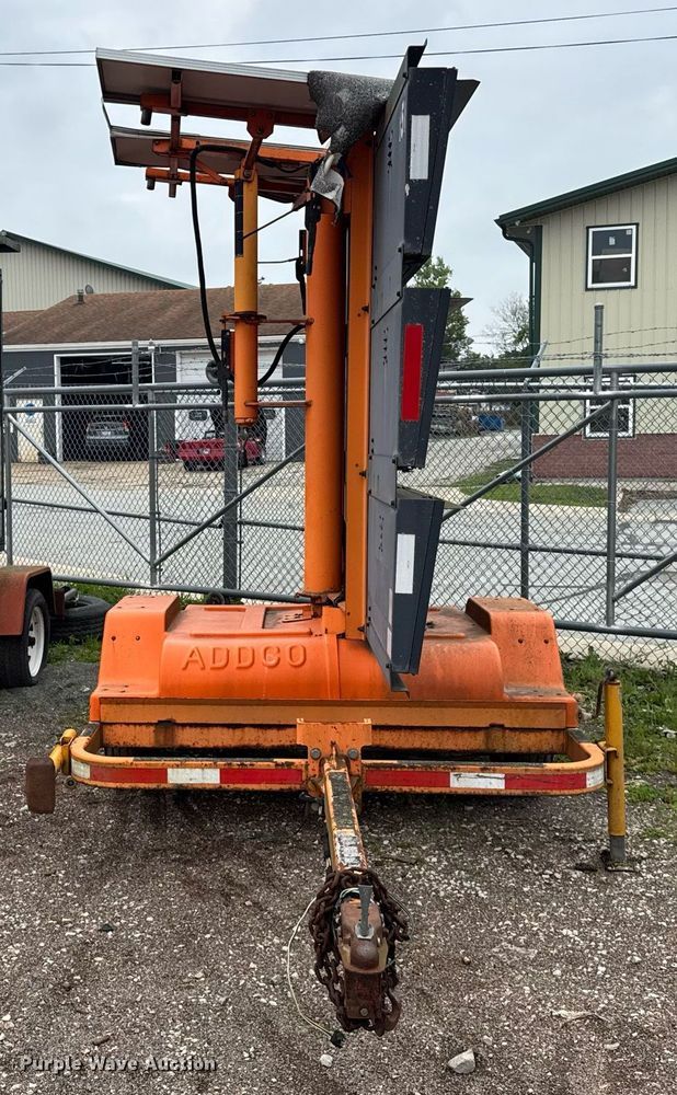 image for item EF2041 2001 Addco DH1000 arrow board trailer