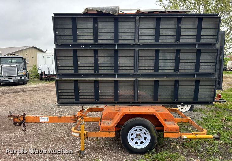 image for item EF2041 2001 Addco DH1000 arrow board trailer