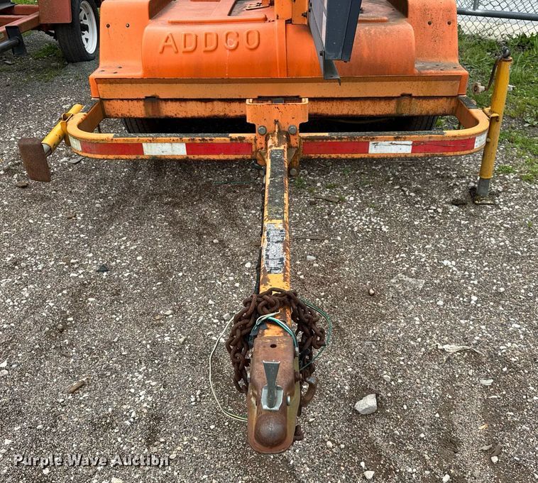 image for item EF2041 2001 Addco DH1000 arrow board trailer