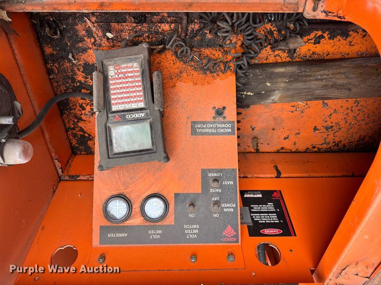 image for item EF2041 2001 Addco DH1000 arrow board trailer