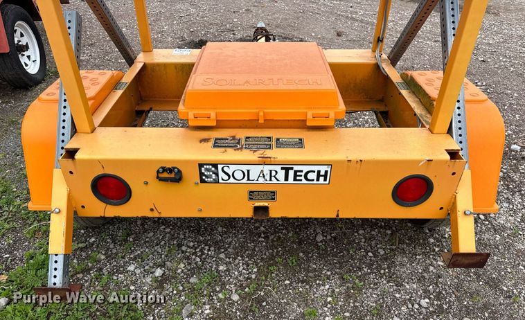 image for item EF2042 2014 Solar Tech Silent sentinel arrow board trailer