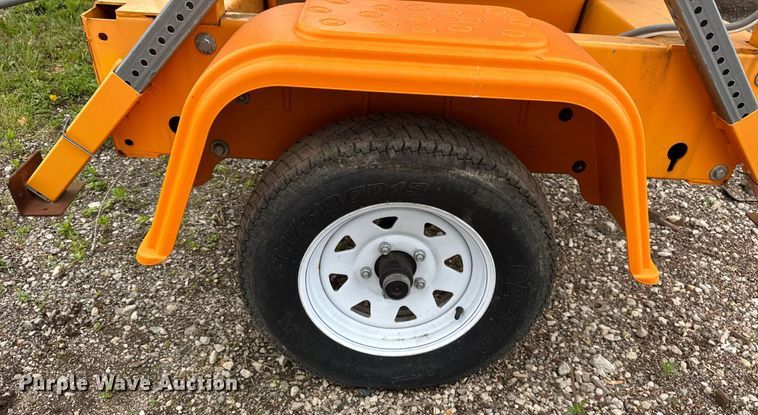 image for item EF2042 2014 Solar Tech Silent sentinel arrow board trailer