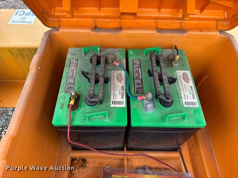 image for item EF2042 2014 Solar Tech Silent sentinel arrow board trailer