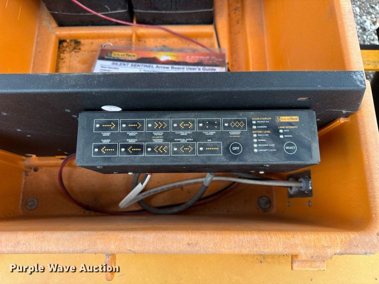 image for item EF2042 2014 Solar Tech Silent sentinel arrow board trailer