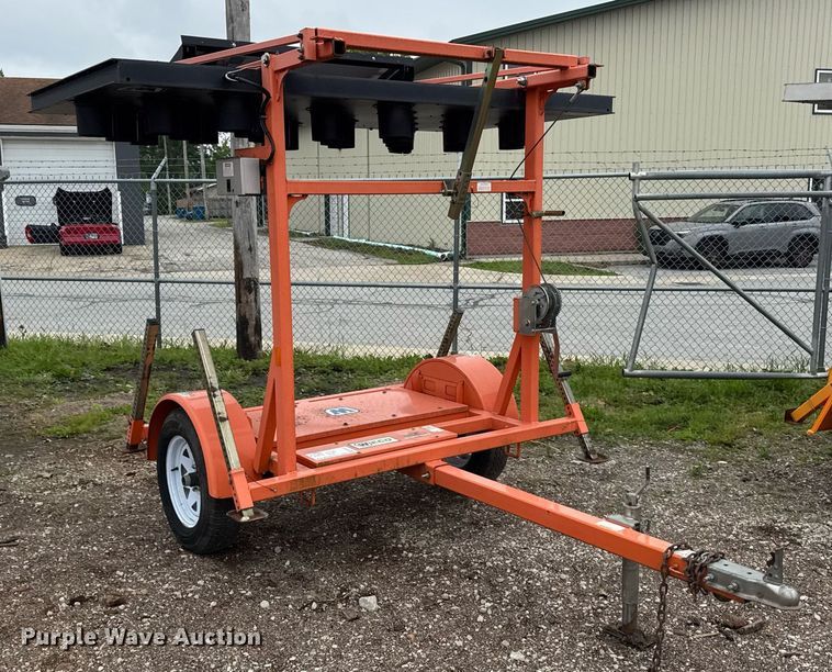 image for item EF2043 2015 Wanco WTSP arrow board trailer