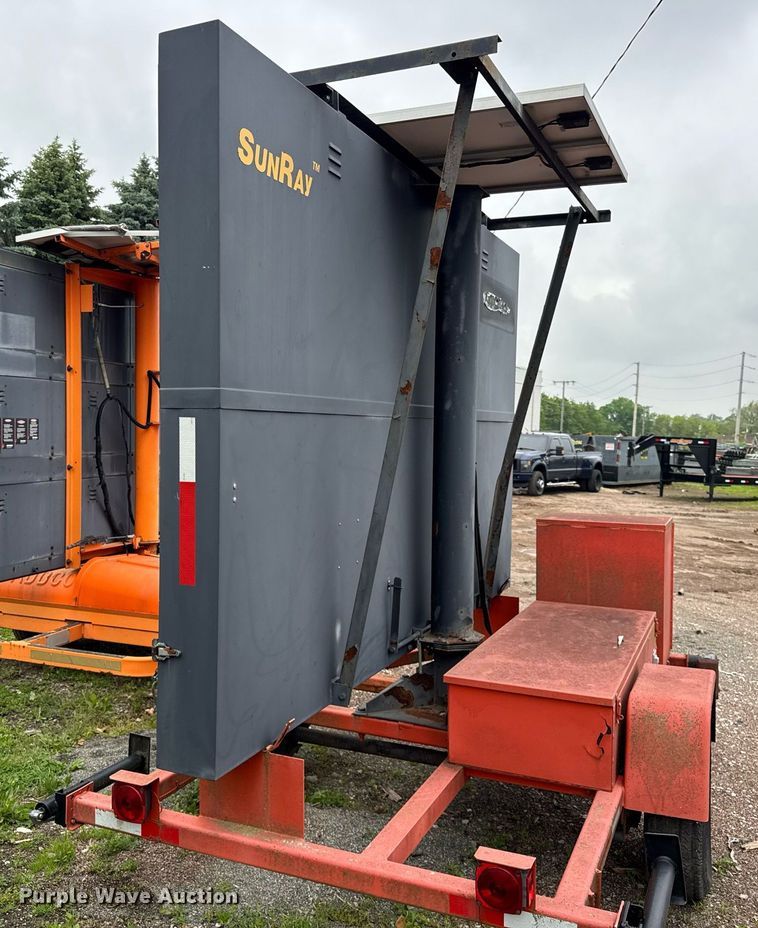 image for item EF2045 2010 National signal Sun ray 380 message board trailer