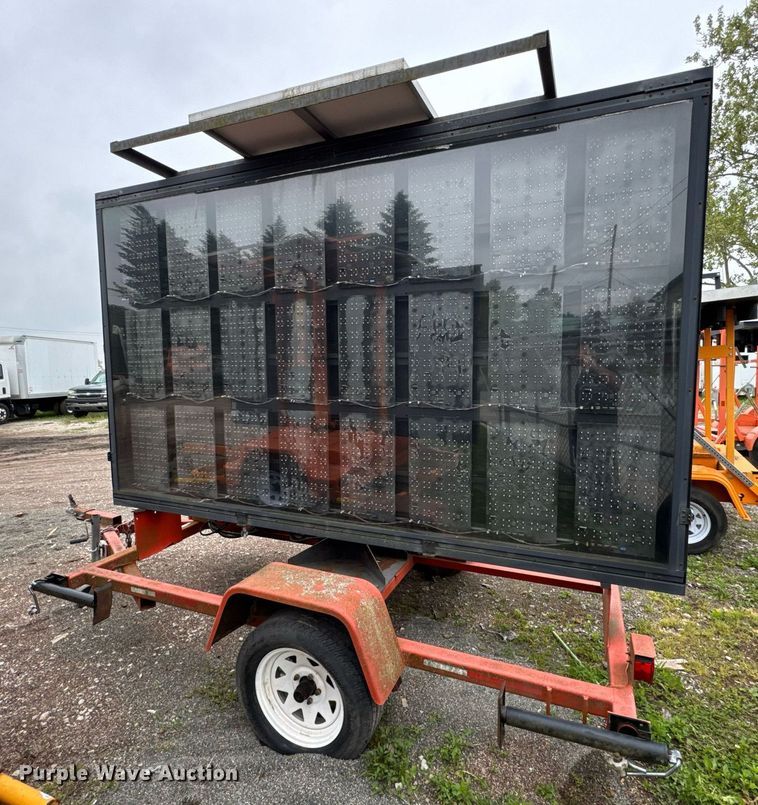 image for item EF2045 2010 National signal Sun ray 380 message board trailer