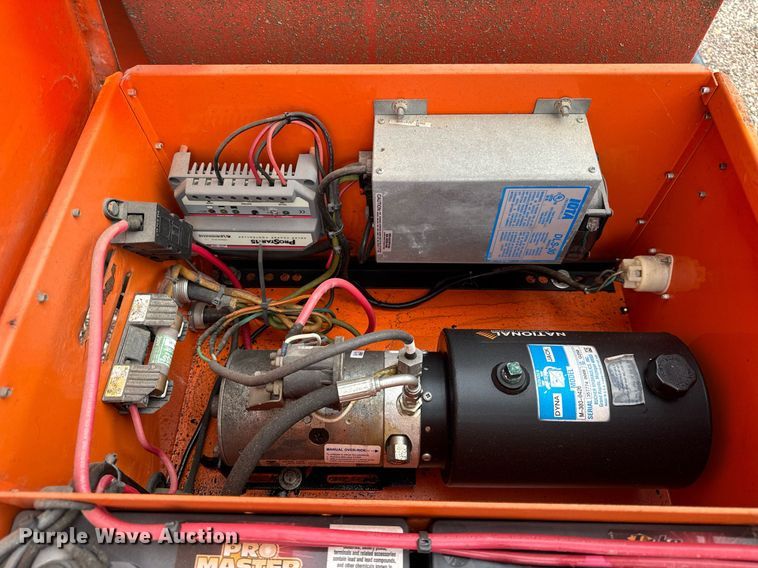 image for item EF2045 2010 National signal Sun ray 380 message board trailer