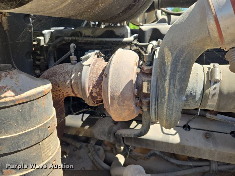 image for item EF2991 2004 Mack CV713 kill truck