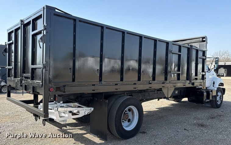 image for item EG2653 2000 Chevrolet C6500 dump truck