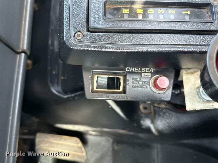 image for item EG2653 2000 Chevrolet C6500 dump truck