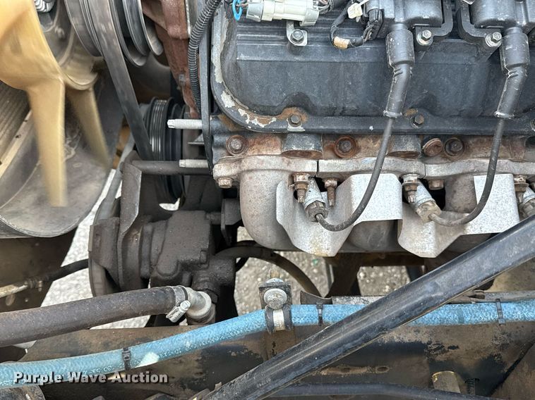 image for item EG2653 2000 Chevrolet C6500 dump truck