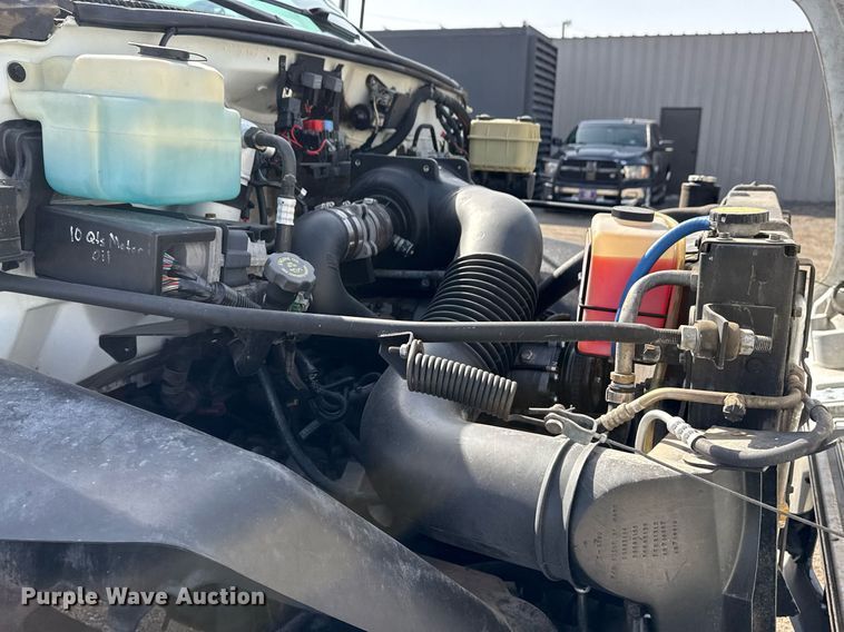 image for item EG2653 2000 Chevrolet C6500 dump truck