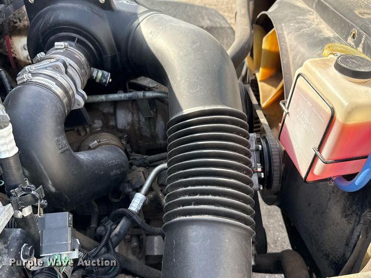 image for item EG2653 2000 Chevrolet C6500 dump truck