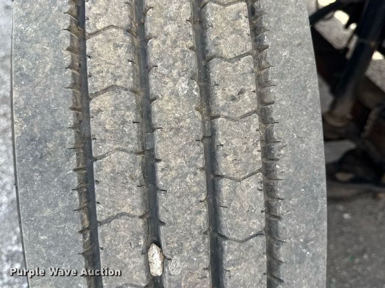 image for item EG2653 2000 Chevrolet C6500 dump truck