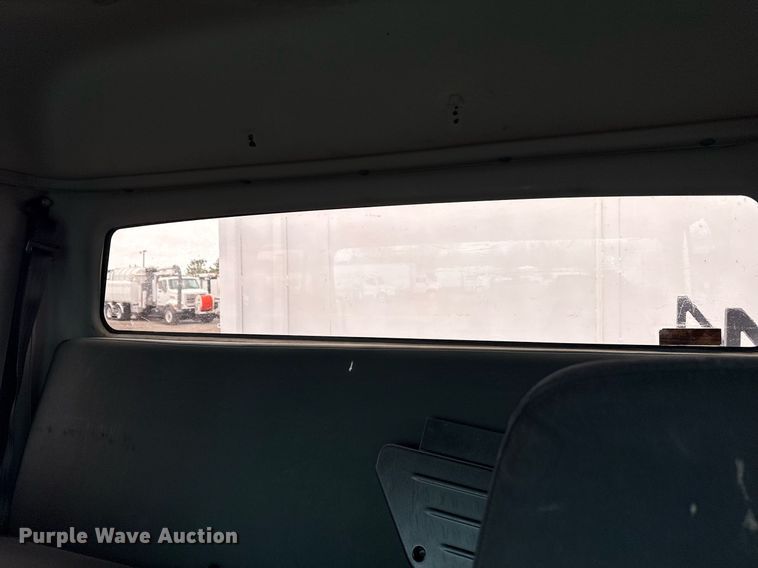 image for item EG5718 2007 Freightliner Business Class M2 utility / service truck