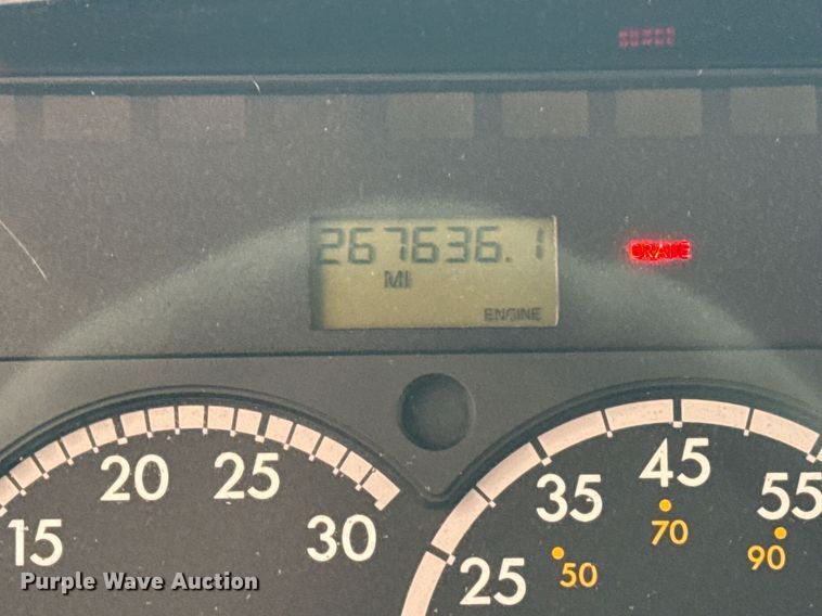 image for item EG5718 2007 Freightliner Business Class M2 utility / service truck