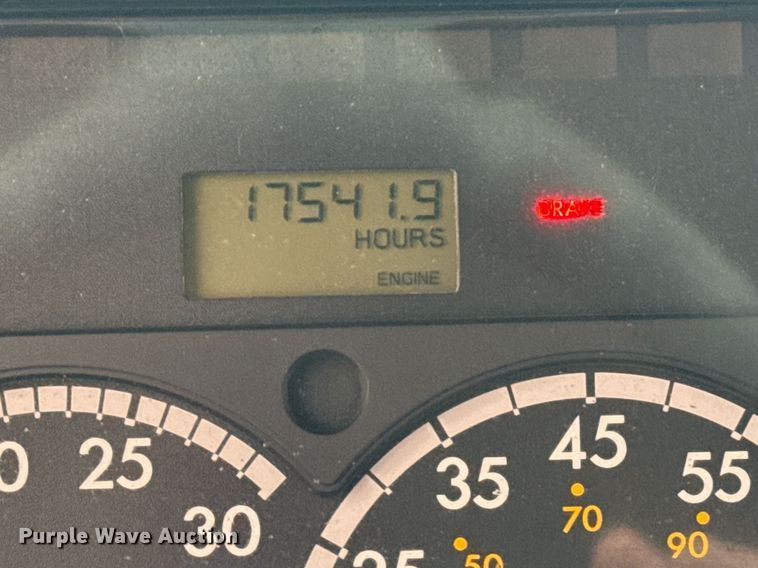 image for item EG5718 2007 Freightliner Business Class M2 utility / service truck