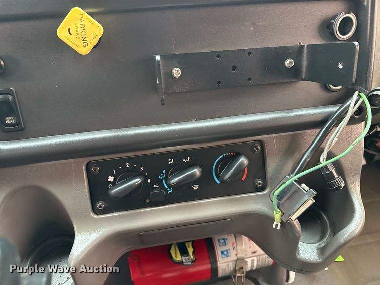 image for item EG5718 2007 Freightliner Business Class M2 utility / service truck