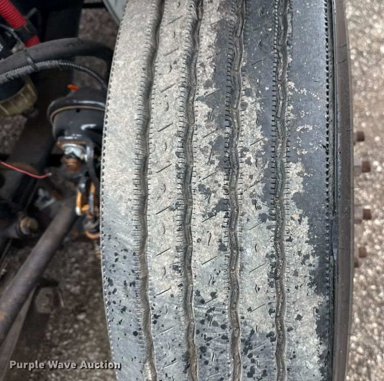 image for item EG5718 2007 Freightliner Business Class M2 utility / service truck