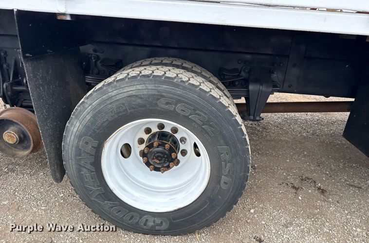 image for item EG5718 2007 Freightliner Business Class M2 utility / service truck