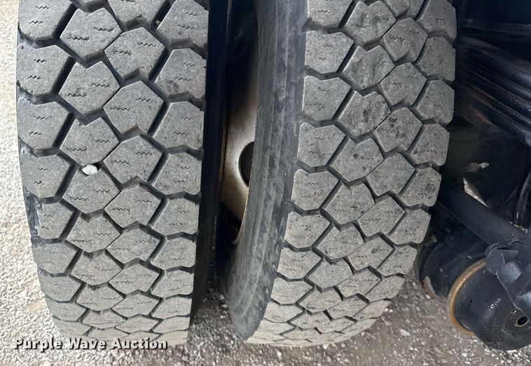 image for item EG5718 2007 Freightliner Business Class M2 utility / service truck